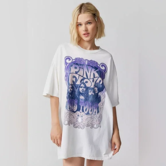 pink floyd t shirt dress Pink Floyd T-Shirt Dress Women's Small (6) Black Graphics The Wall Scream  Lounge